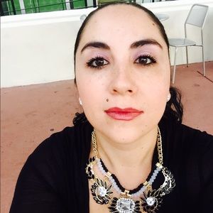 Meet your Posher, Sandra